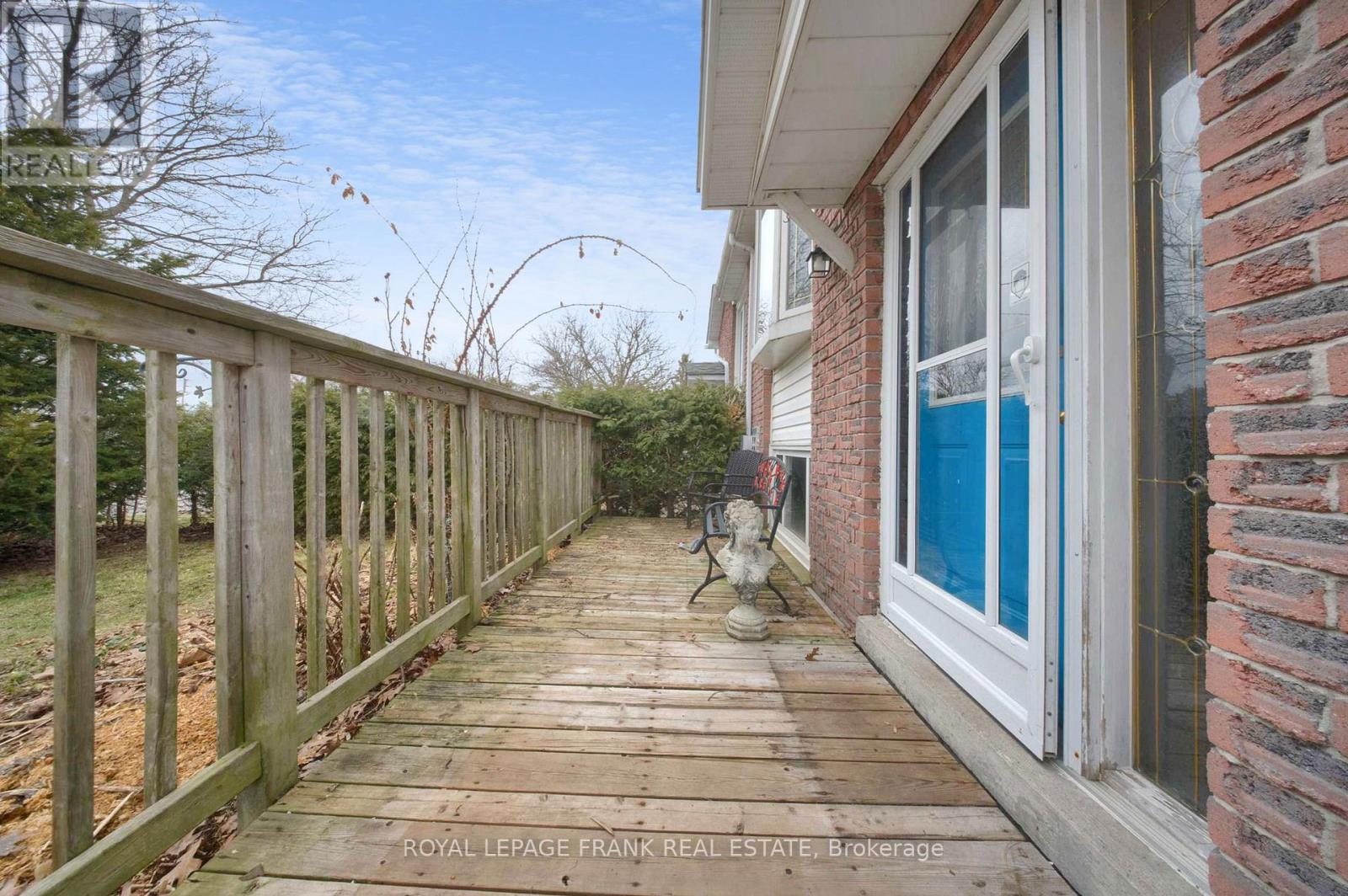 2 Fairbairn Court S, Clarington, Ontario L1C 4K9 - Photo 38 - E12950908