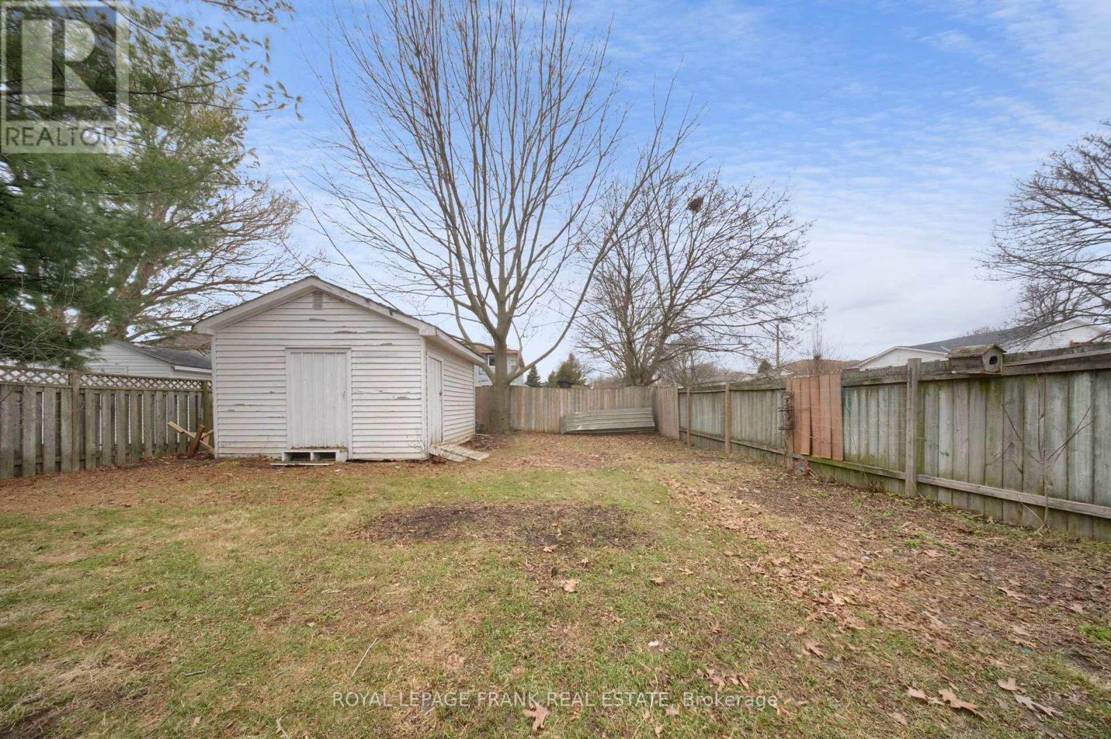 2 Fairbairn Court S, Clarington, Ontario L1C 4K9 - Photo 41 - E12950908