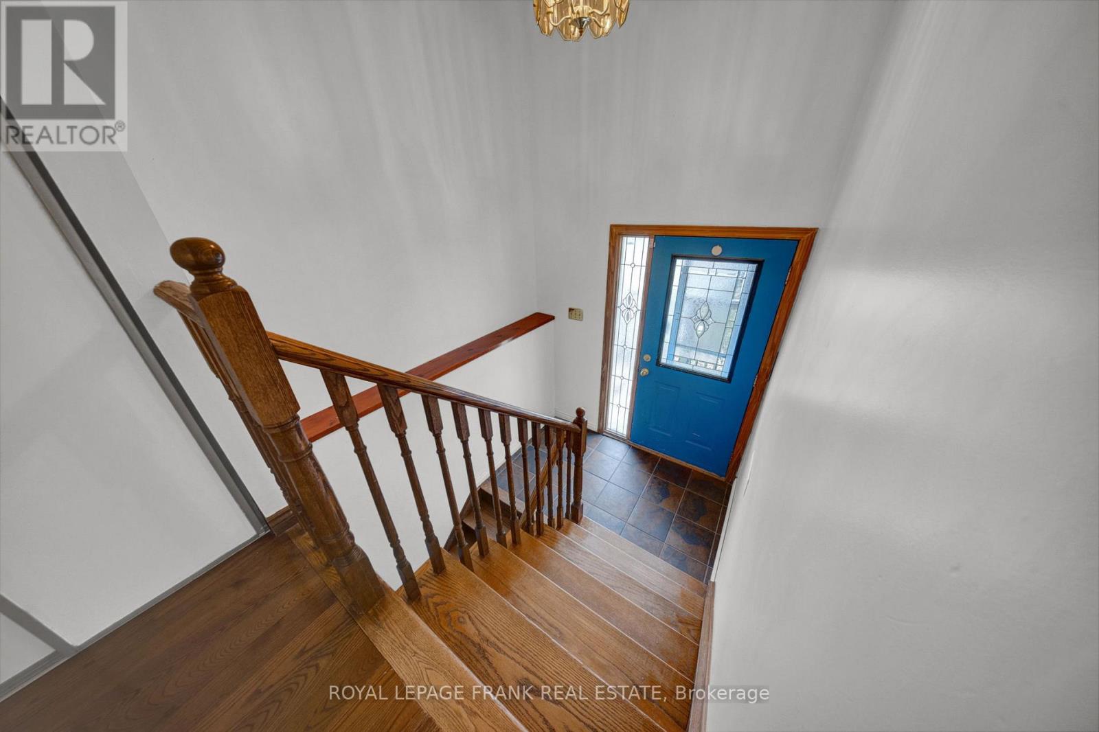 2 Fairbairn Court S, Clarington, Ontario L1C 4K9 - Photo 8 - E12950908