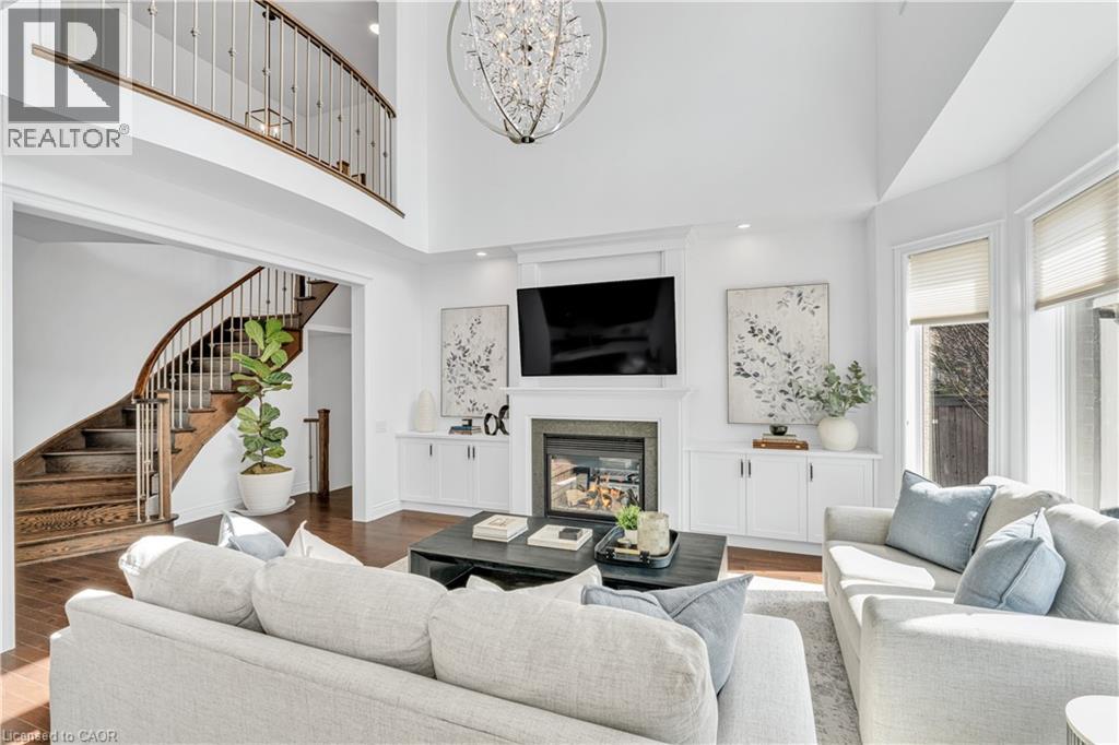 202 Innville Crescent, Oakville, Ontario  L6L 0B8 - Photo 3 - 40809198