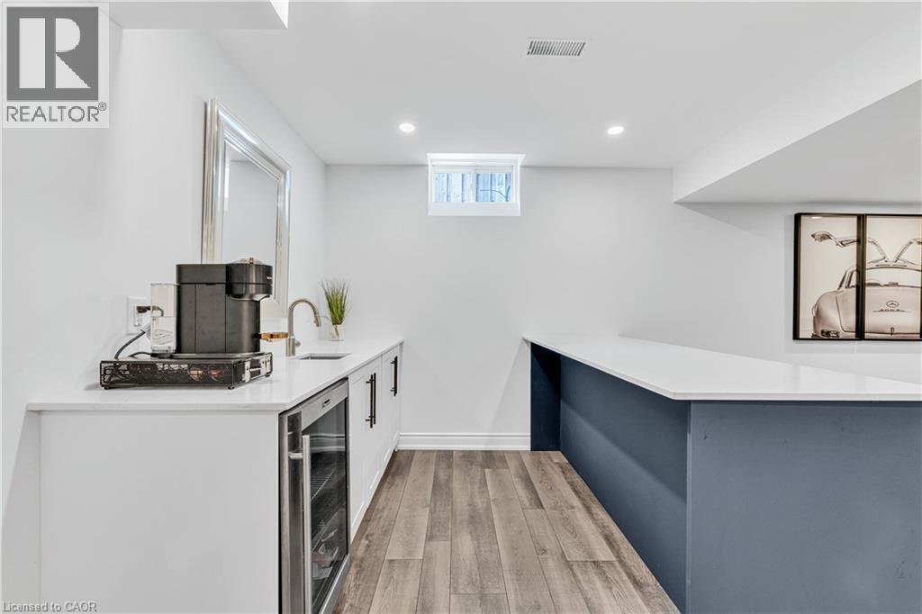 202 Innville Crescent, Oakville, Ontario  L6L 0B8 - Photo 37 - 40809198