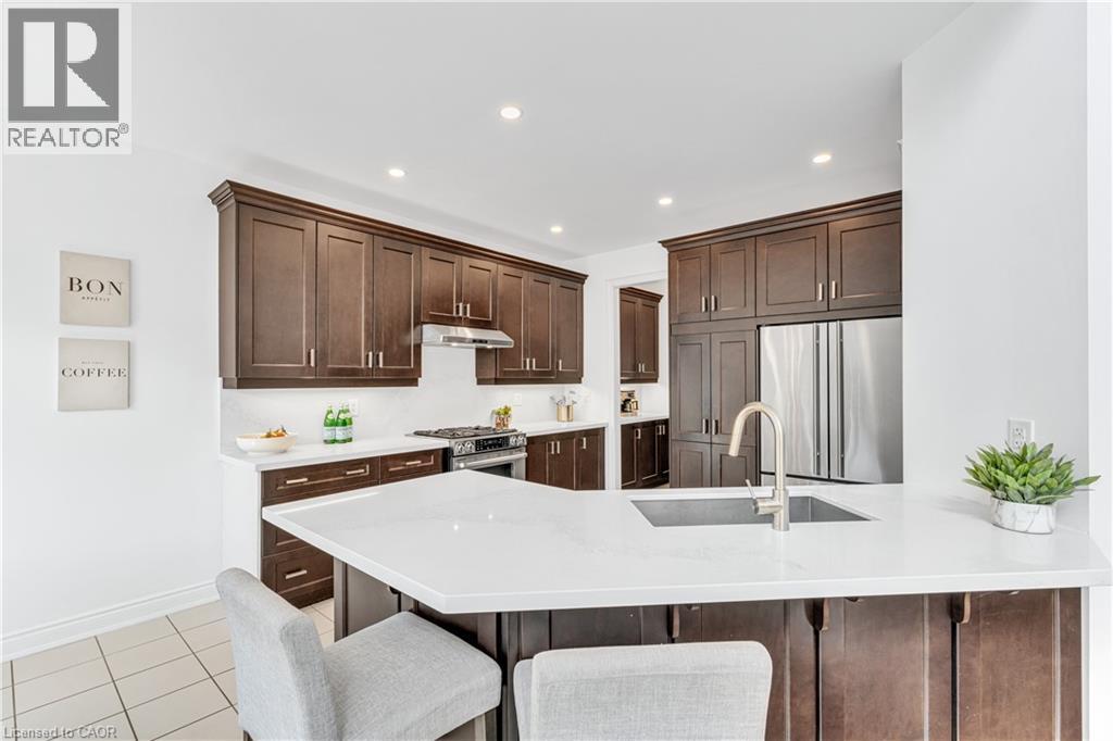 202 Innville Crescent, Oakville, Ontario  L6L 0B8 - Photo 7 - 40809198