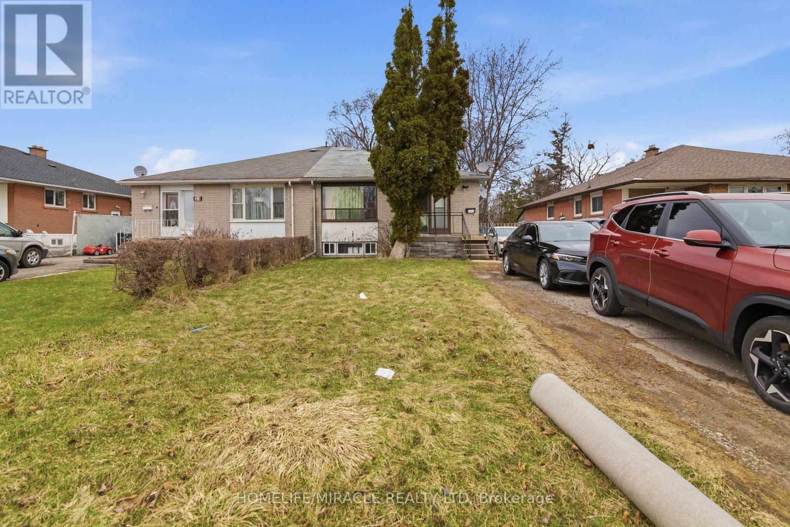 BASEMENT - 21 ALBION CRESCENT, Brampton, Ontario