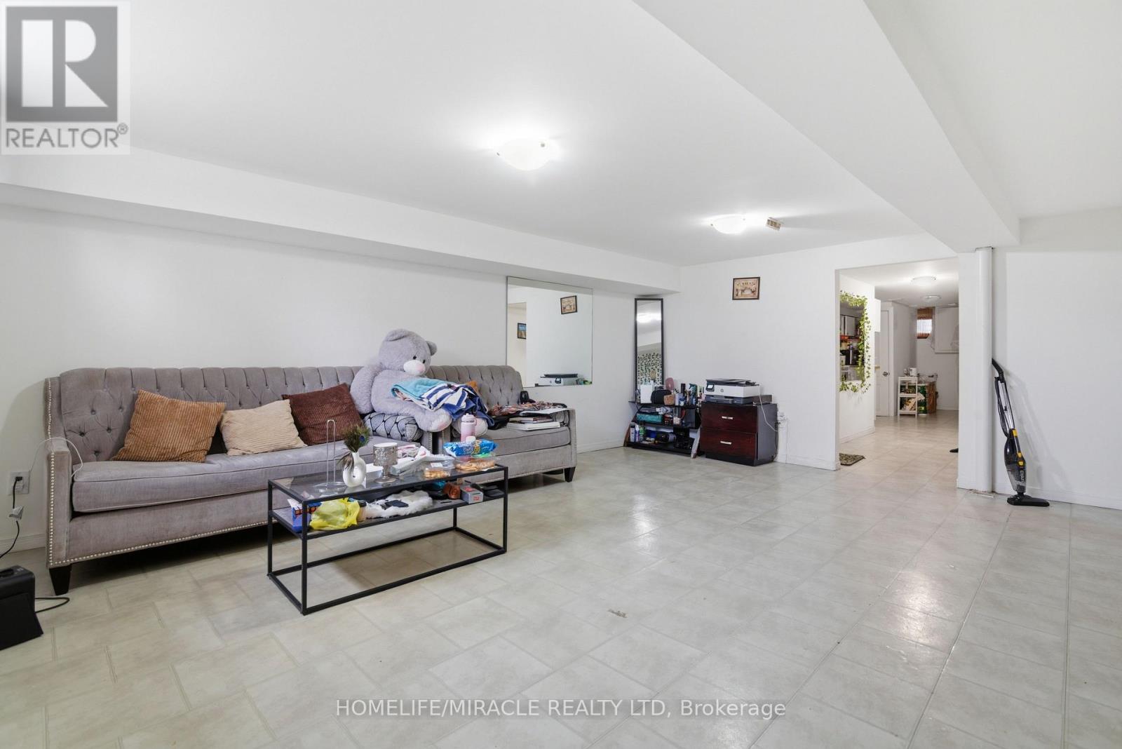 Basement - 21 Albion Crescent, Brampton, Ontario  L6T 1L3 - Photo 10 - W12950250