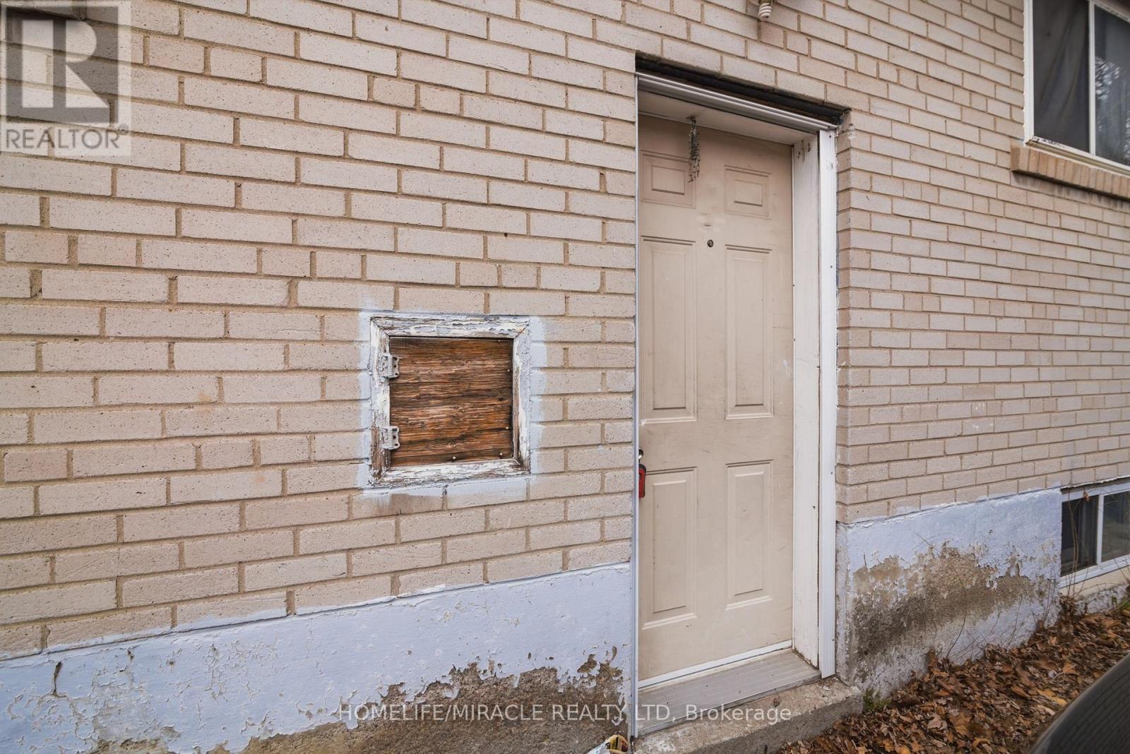 Basement - 21 Albion Crescent, Brampton, Ontario  L6T 1L3 - Photo 4 - W12950250