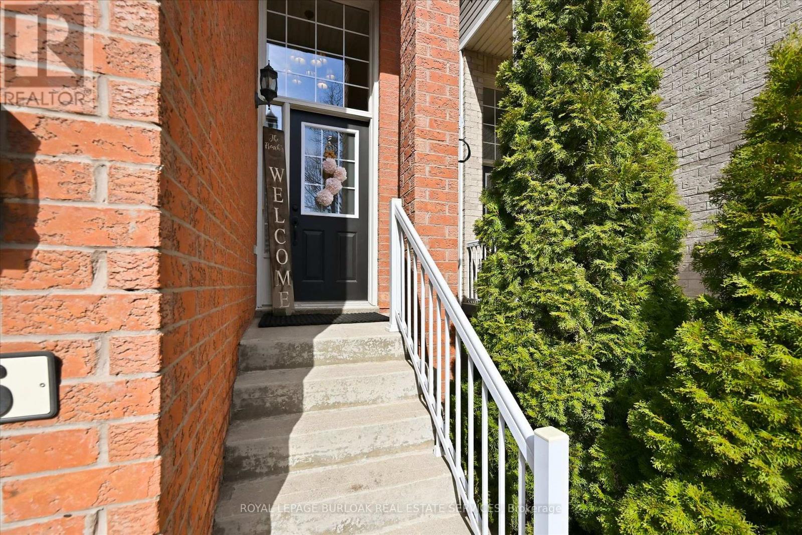 6 - 5110 Fairview Street, Burlington, Ontario  L7L 7H6 - Photo 2 - W12950252