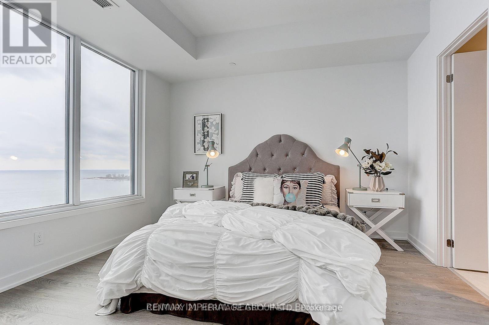 2009 - 1926 Lake Shore Boulevard W, Toronto, Ontario  M6S 1A1 - Photo 12 - W12950254