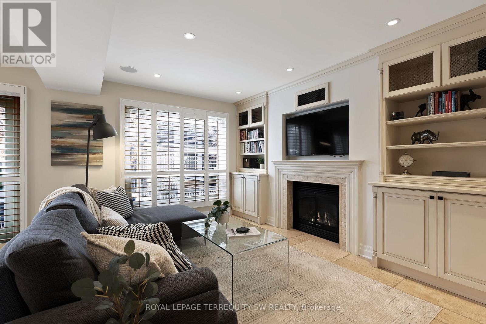 1169 Carlo Court, Mississauga, Ontario  L4W 3N6 - Photo 20 - W12950282