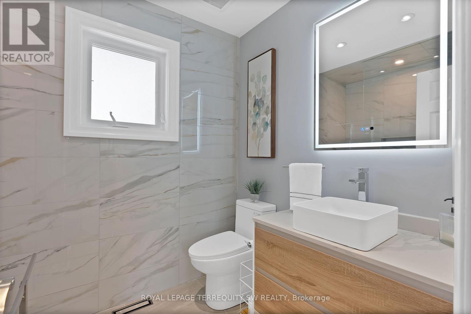 1169 Carlo Court, Mississauga, Ontario  L4W 3N6 - Photo 27 - W12950282