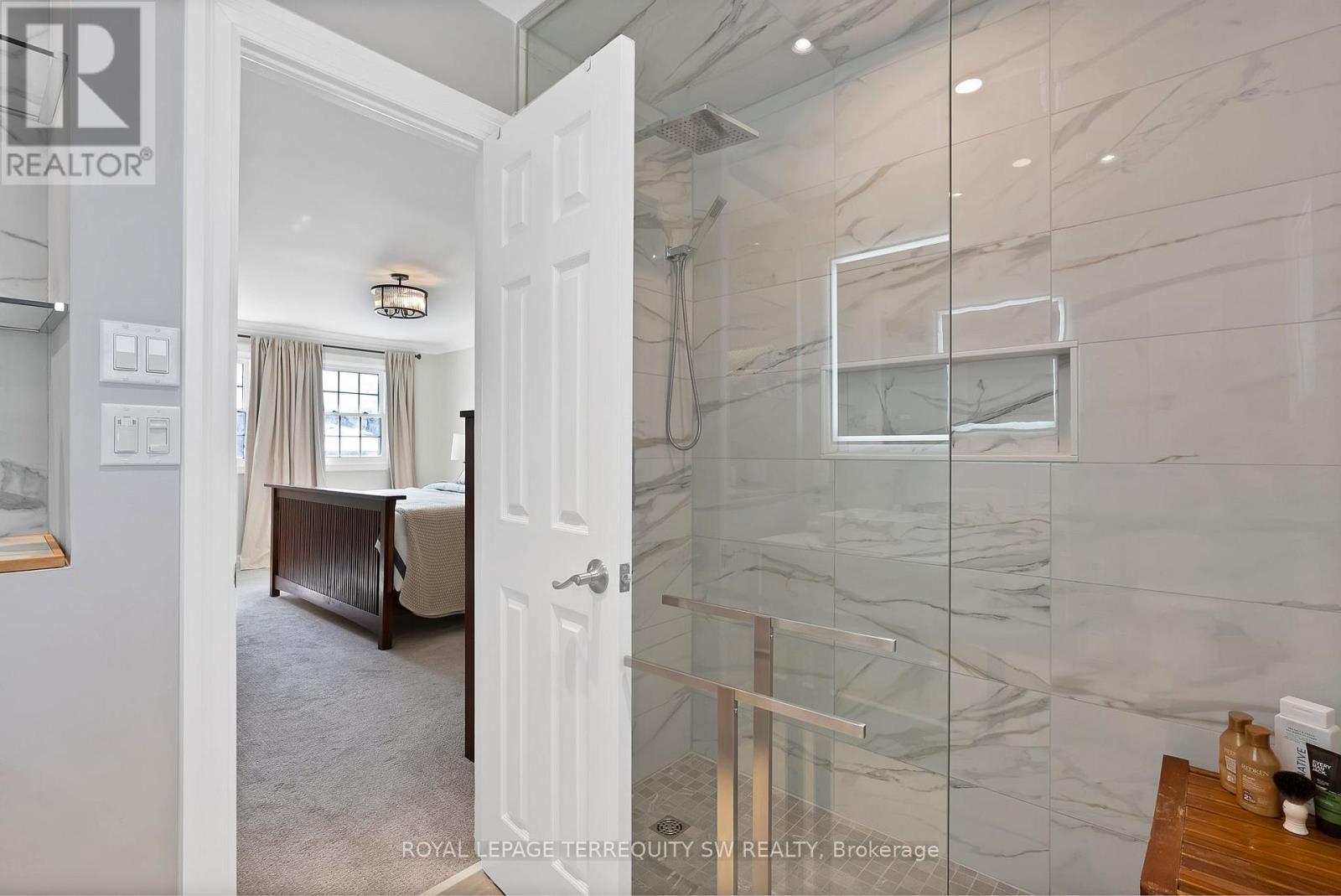 1169 Carlo Court, Mississauga, Ontario  L4W 3N6 - Photo 28 - W12950282