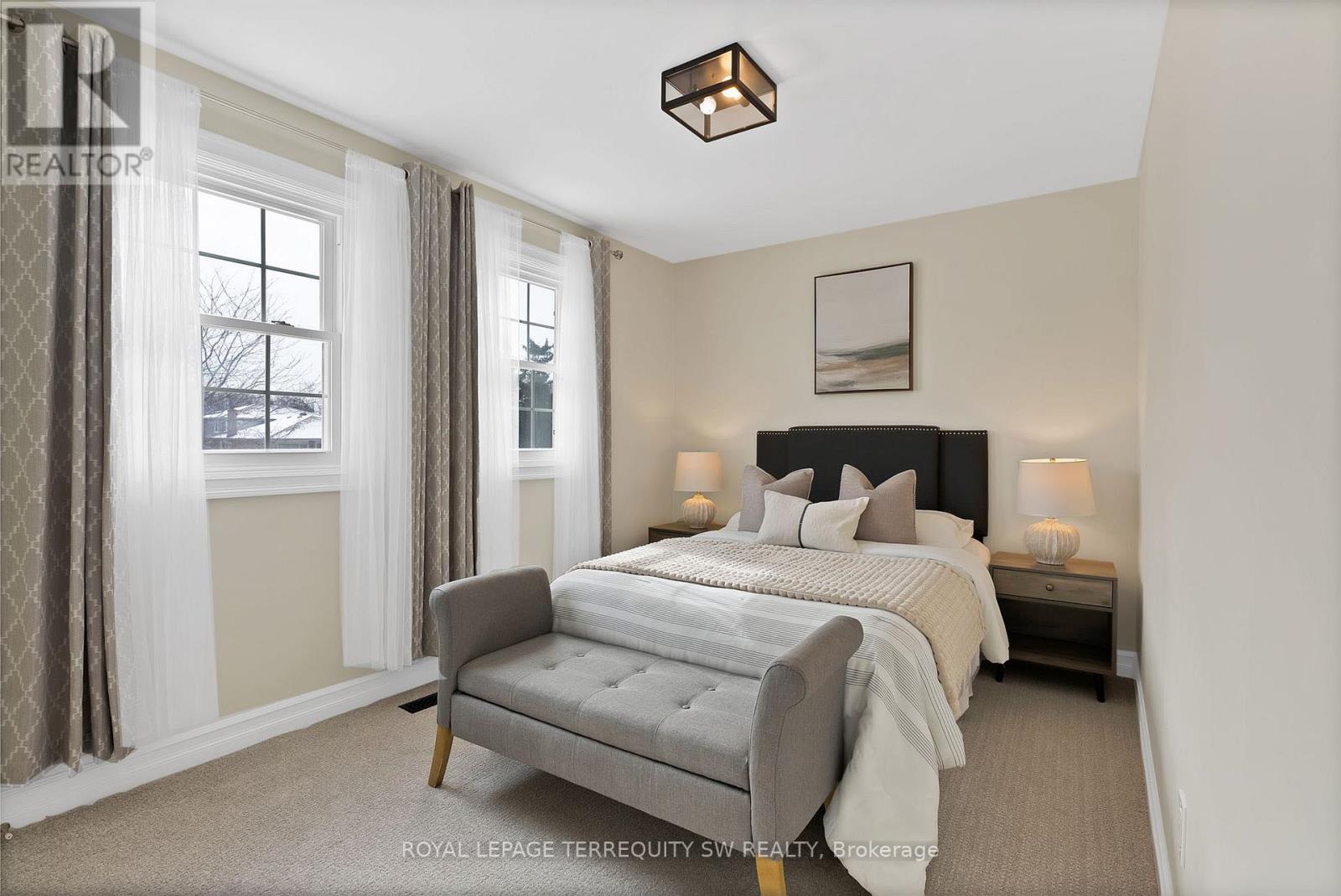 1169 Carlo Court, Mississauga, Ontario  L4W 3N6 - Photo 32 - W12950282