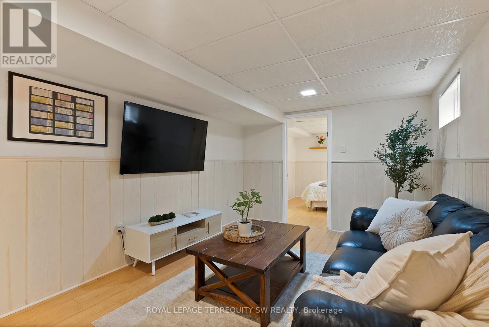 1169 Carlo Court, Mississauga, Ontario  L4W 3N6 - Photo 39 - W12950282