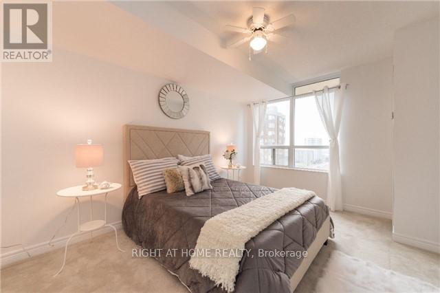 1713 - 310 Burnhamthorpe Road W, Mississauga, Ontario  L5B 4P9 - Photo 16 - W12950288