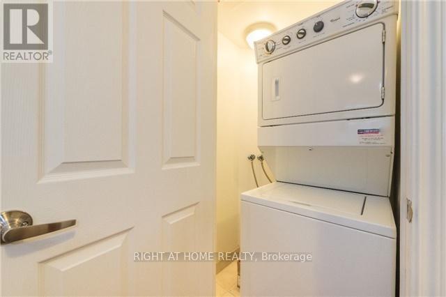 1713 - 310 Burnhamthorpe Road W, Mississauga, Ontario  L5B 4P9 - Photo 21 - W12950288