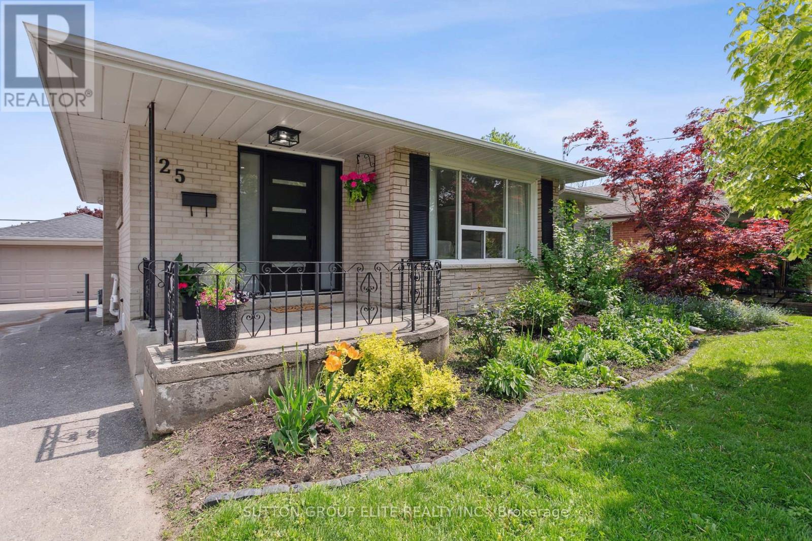 MAIN - 25 GOWER ROAD, Halton Hills, Ontario