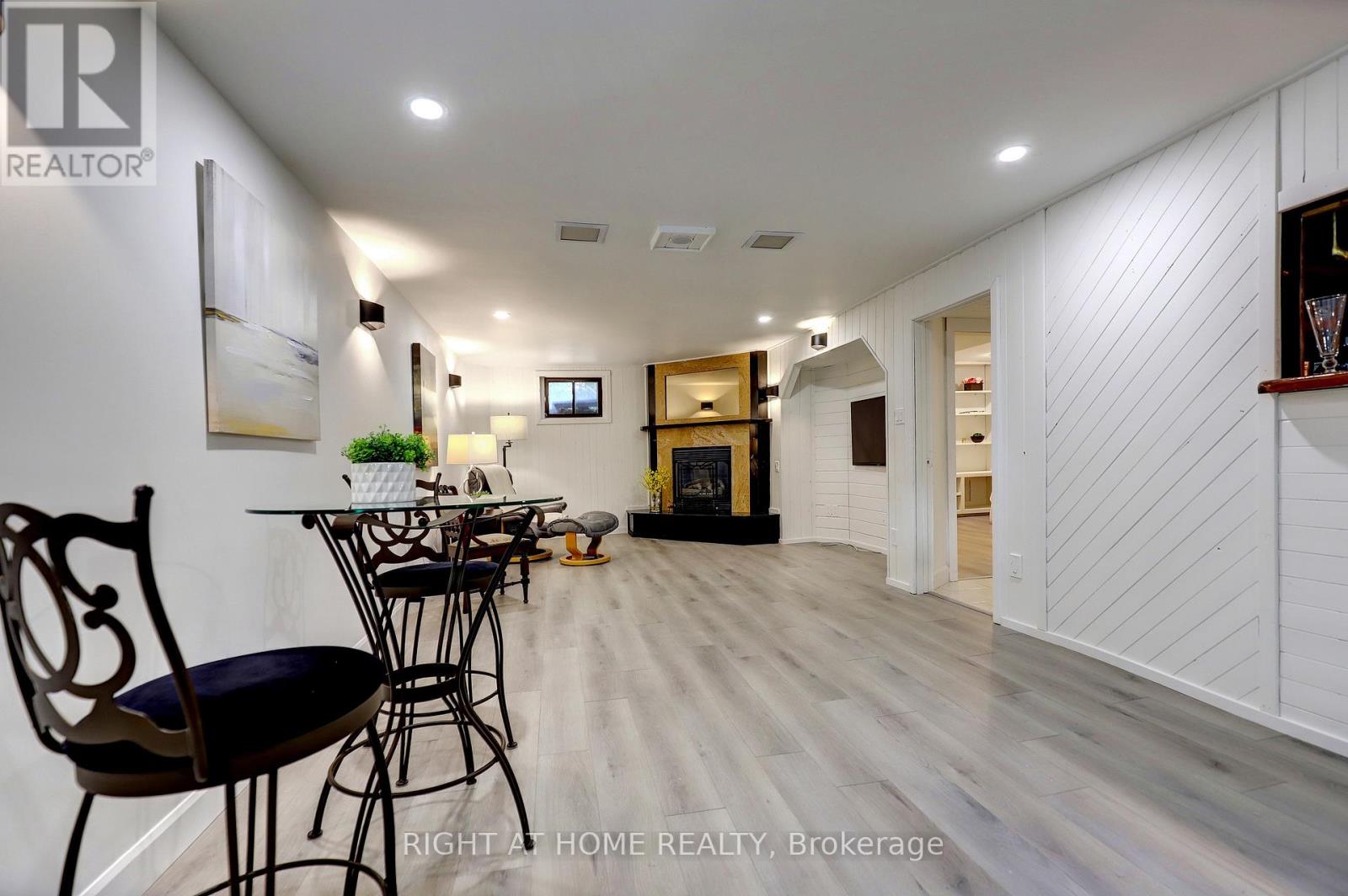 56 Cynthia Road, Toronto, Ontario  M6N 2P9 - Photo 17 - W12950310