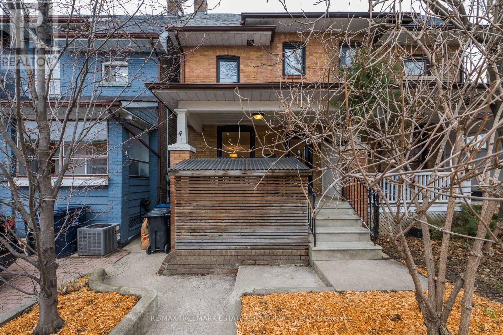 4 ADRIAN AVENUE, Toronto, Ontario