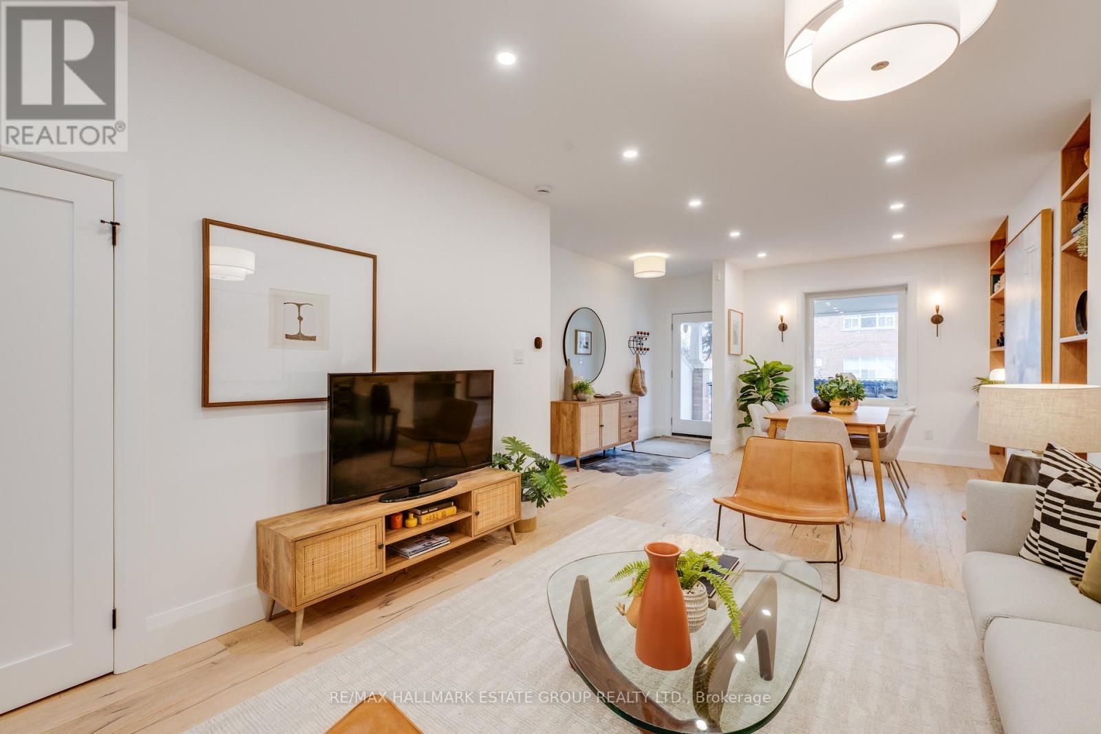 4 Adrian Avenue, Toronto, Ontario  M6N 1A1 - Photo 11 - W12950320