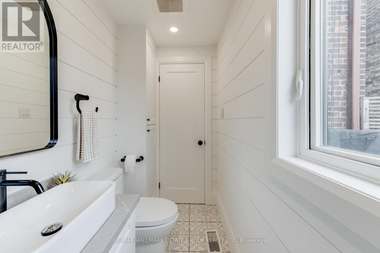 4 Adrian Avenue, Toronto, Ontario  M6N 1A1 - Photo 17 - W12950320