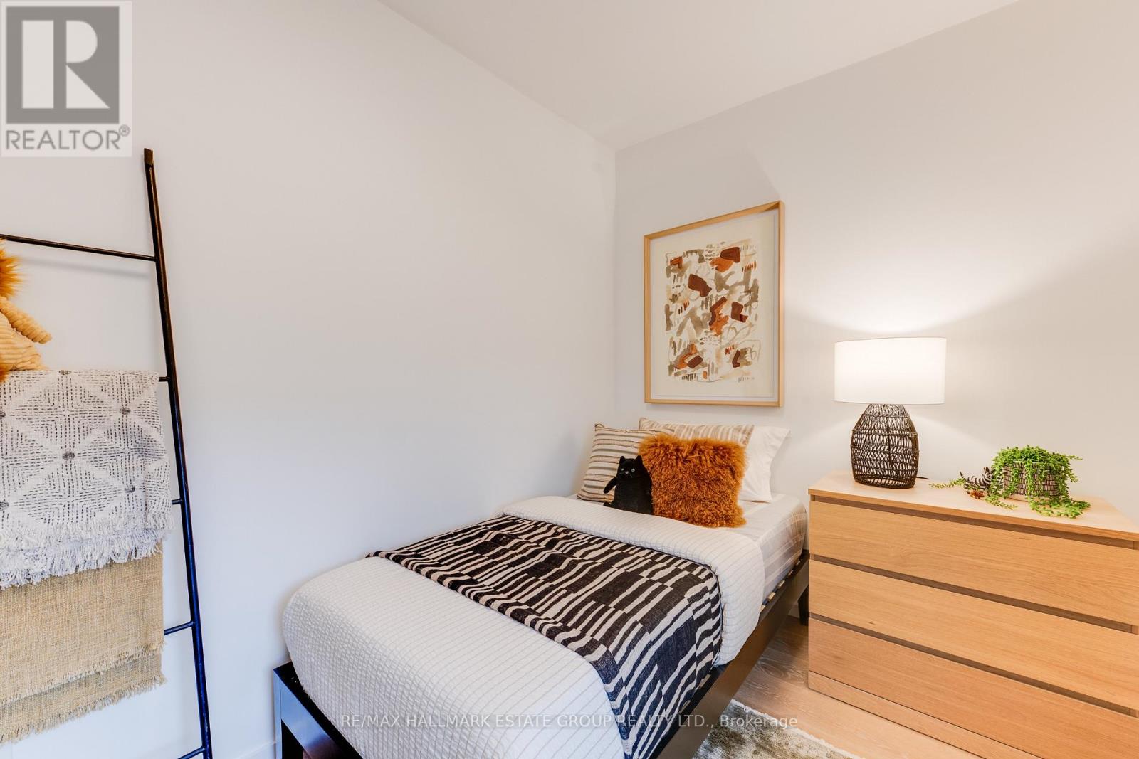 4 Adrian Avenue, Toronto, Ontario  M6N 1A1 - Photo 29 - W12950320