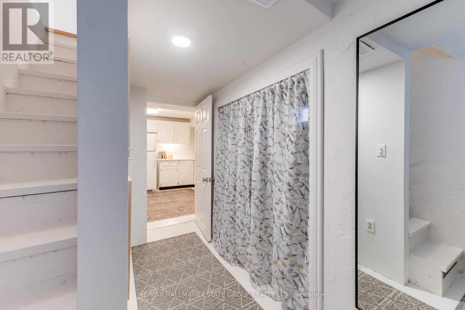 4 Adrian Avenue, Toronto, Ontario  M6N 1A1 - Photo 31 - W12950320