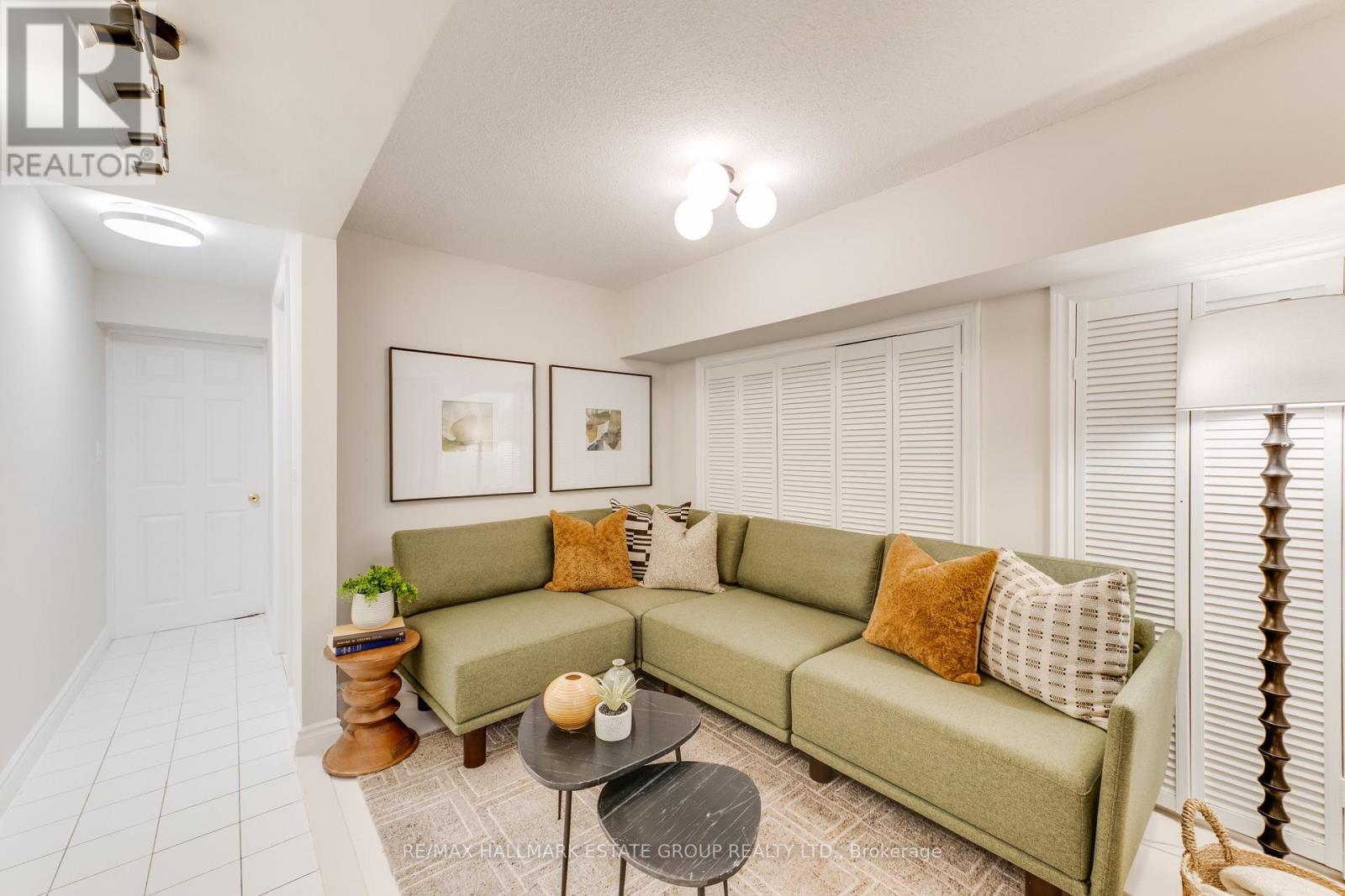 4 Adrian Avenue, Toronto, Ontario  M6N 1A1 - Photo 37 - W12950320