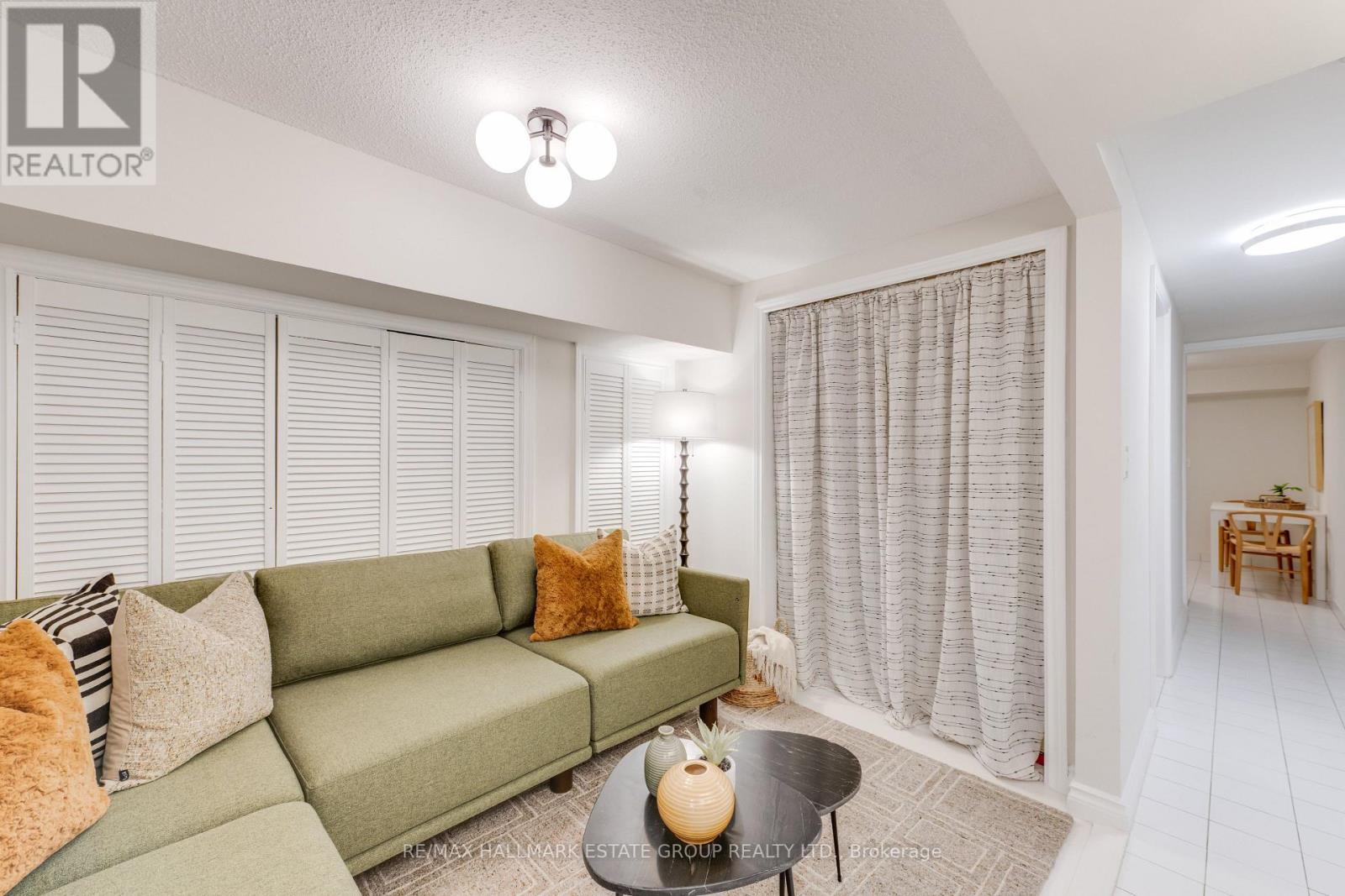 4 Adrian Avenue, Toronto, Ontario  M6N 1A1 - Photo 38 - W12950320