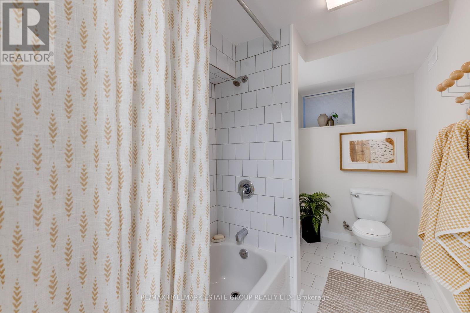 4 Adrian Avenue, Toronto, Ontario  M6N 1A1 - Photo 40 - W12950320