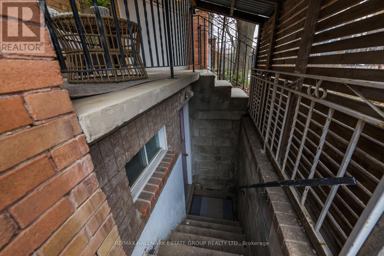 4 Adrian Avenue, Toronto, Ontario  M6N 1A1 - Photo 50 - W12950320