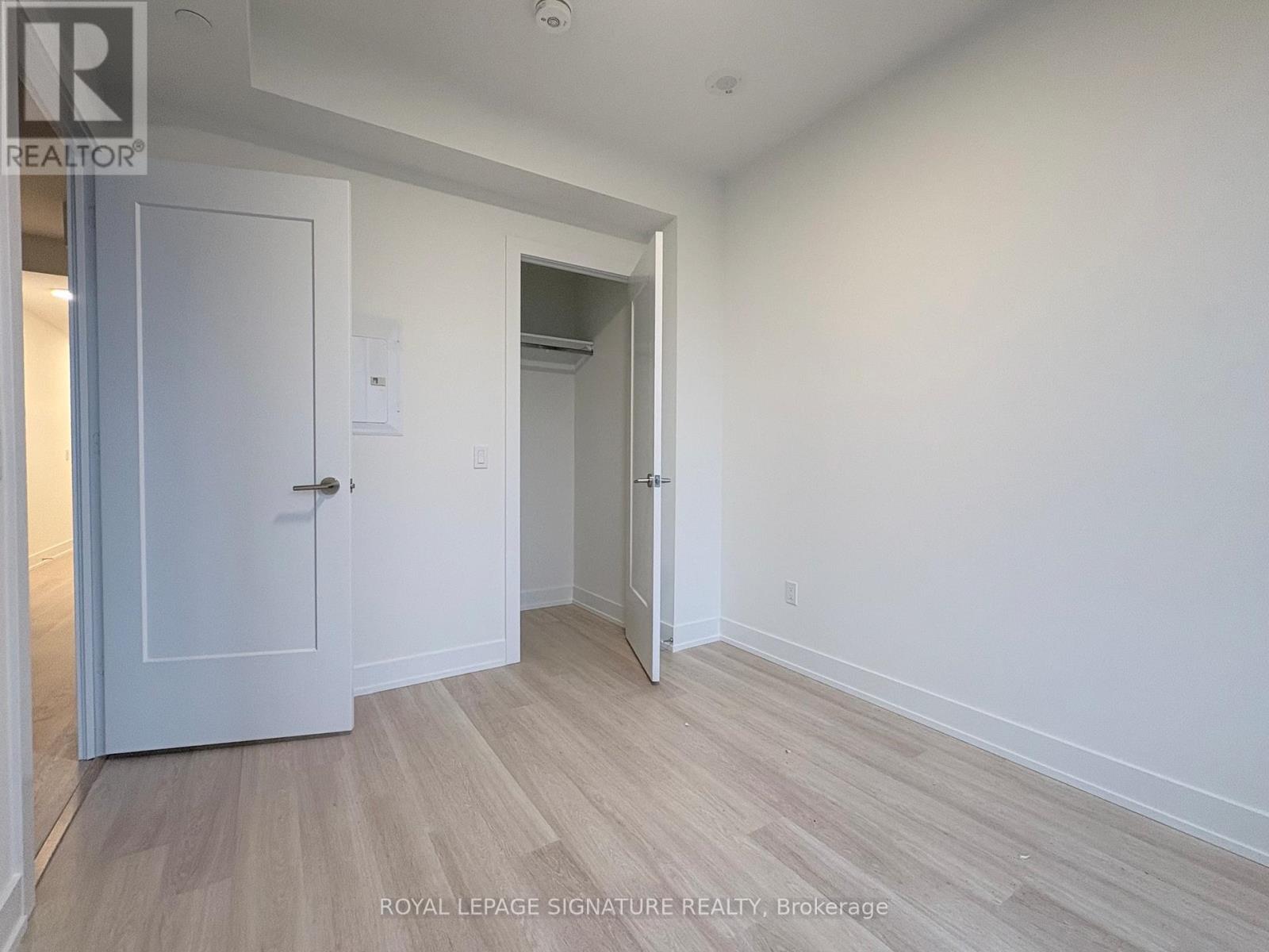 2214 - 60 Central Park Roadway, Toronto, Ontario  M9A 3K1 - Photo 7 - W12950328