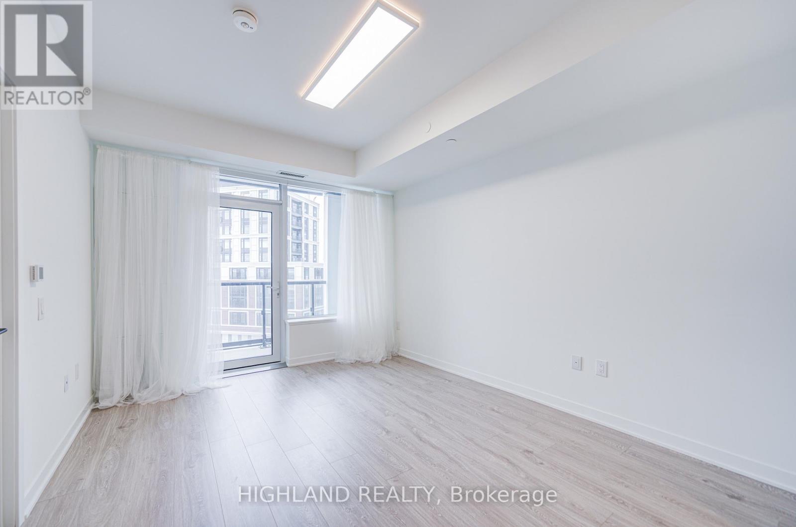 616 - 2495 Eglinton Avenue W, Mississauga, Ontario  L5M 2T2 - Photo 17 - W12950390