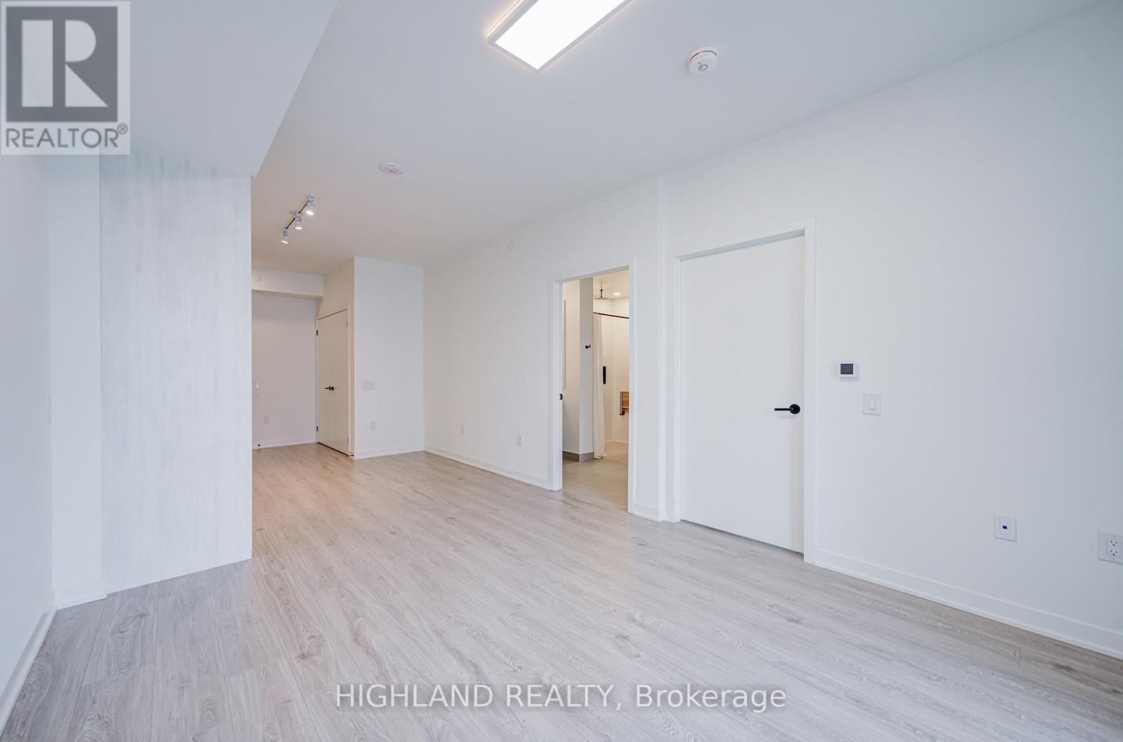 616 - 2495 Eglinton Avenue W, Mississauga, Ontario  L5M 2T2 - Photo 18 - W12950390