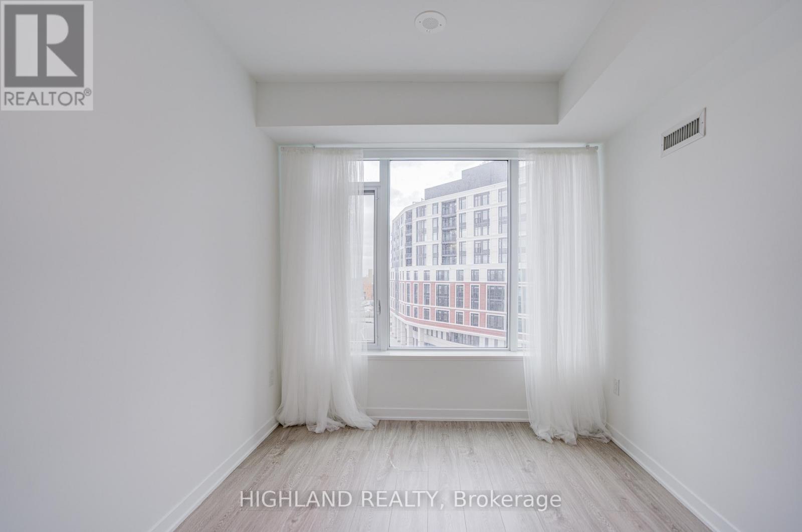 616 - 2495 Eglinton Avenue W, Mississauga, Ontario  L5M 2T2 - Photo 21 - W12950390