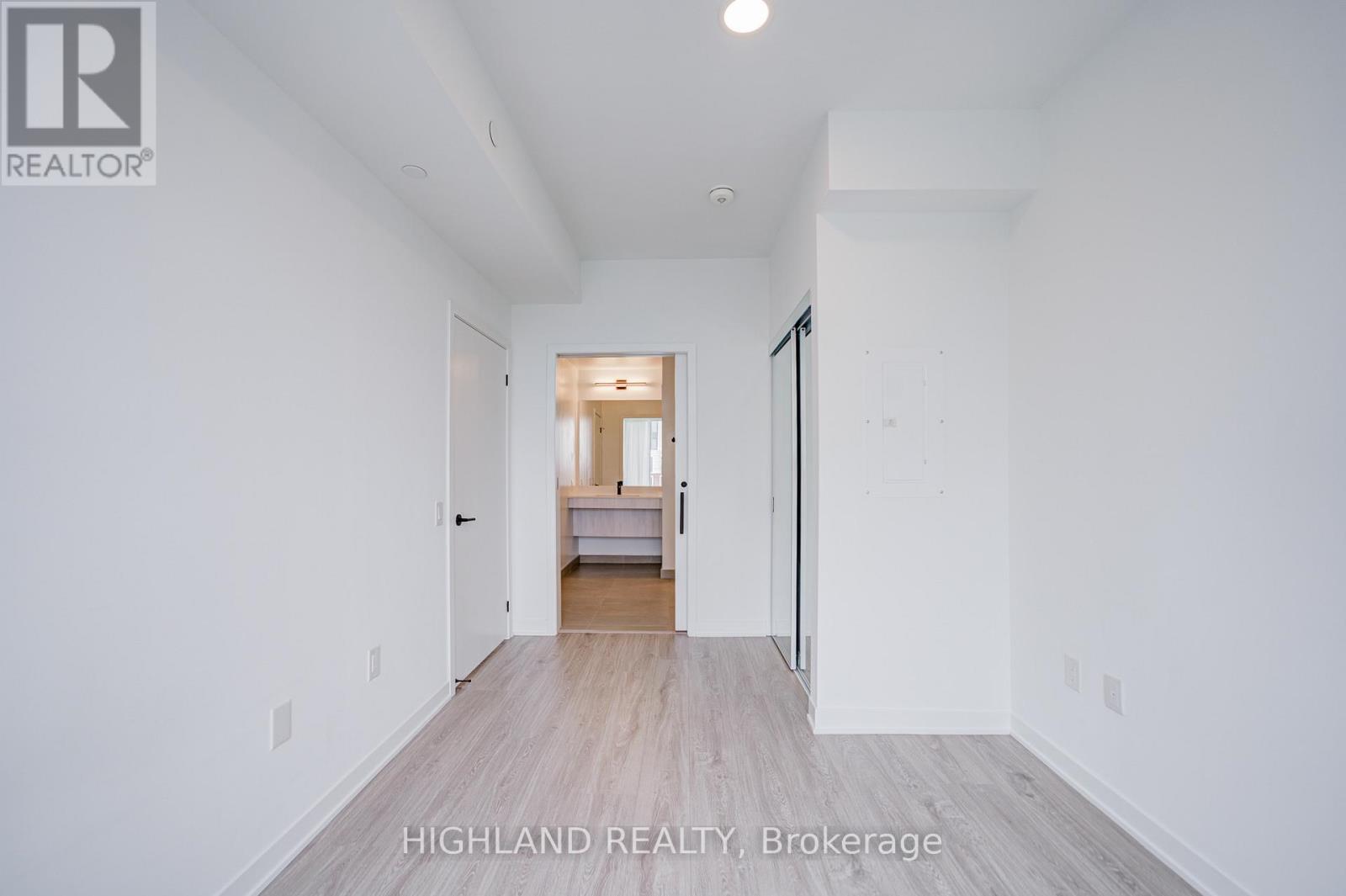 616 - 2495 Eglinton Avenue W, Mississauga, Ontario  L5M 2T2 - Photo 22 - W12950390