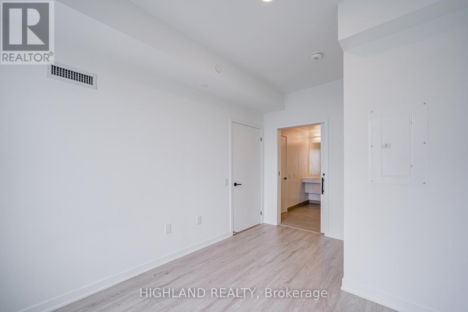 616 - 2495 Eglinton Avenue W, Mississauga, Ontario  L5M 2T2 - Photo 23 - W12950390