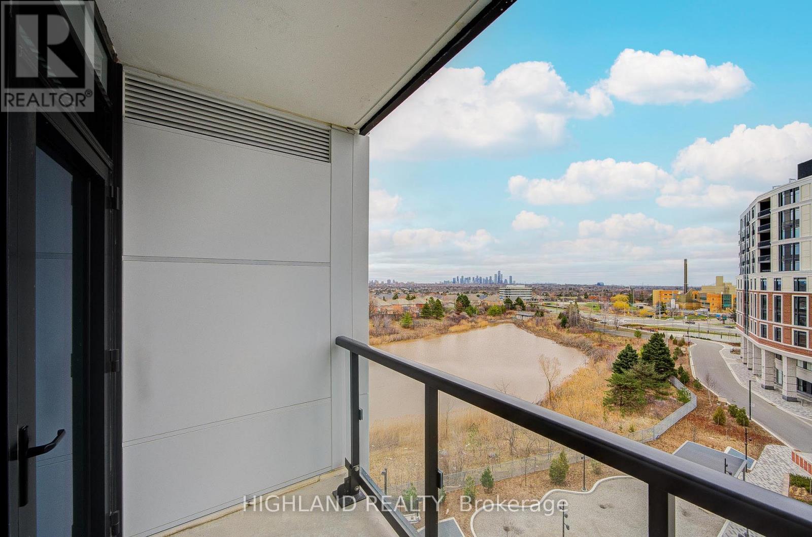 616 - 2495 Eglinton Avenue W, Mississauga, Ontario  L5M 2T2 - Photo 30 - W12950390