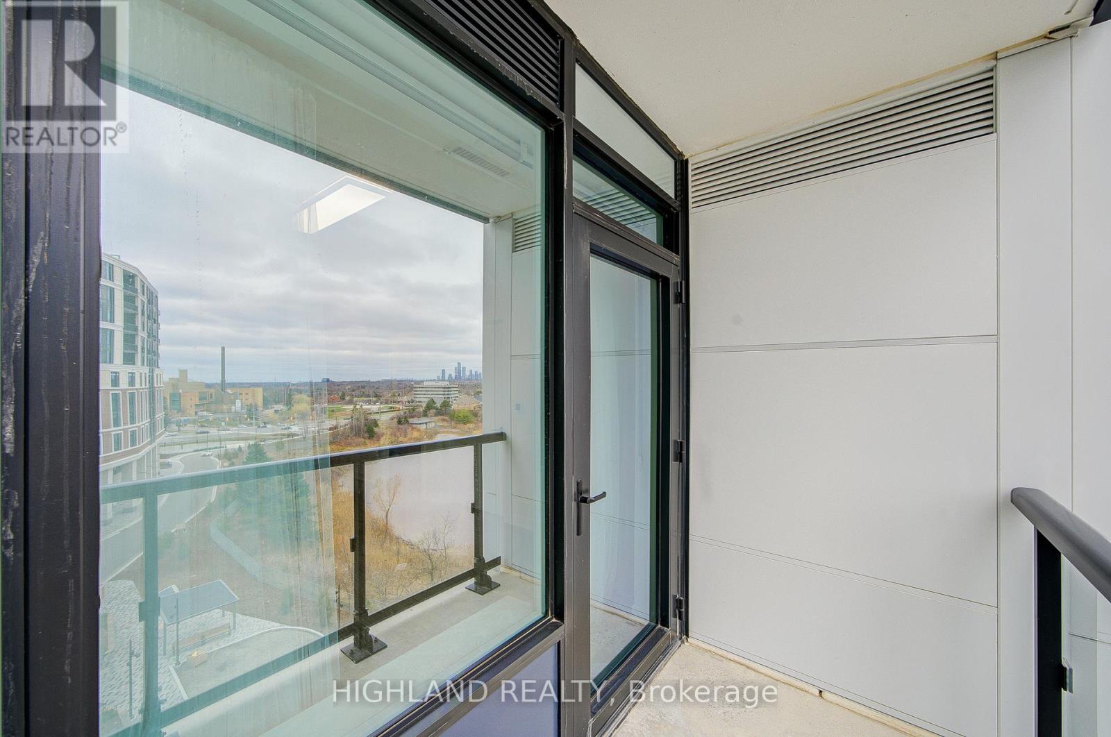 616 - 2495 Eglinton Avenue W, Mississauga, Ontario  L5M 2T2 - Photo 31 - W12950390