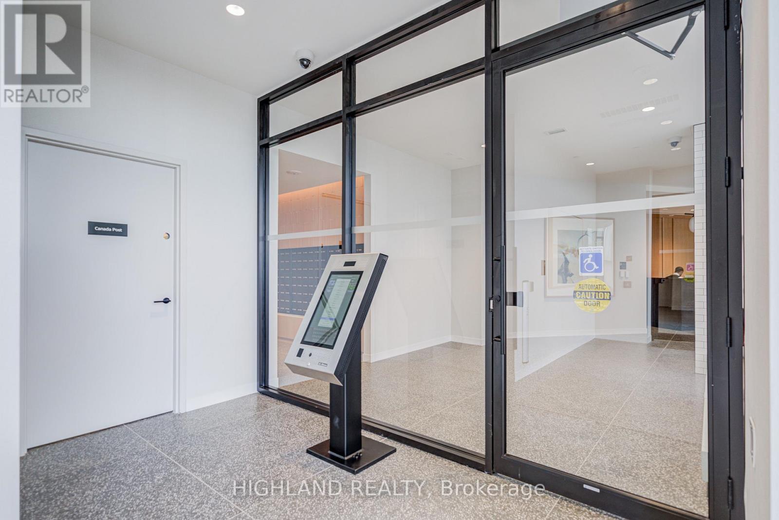 616 - 2495 Eglinton Avenue W, Mississauga, Ontario  L5M 2T2 - Photo 36 - W12950390