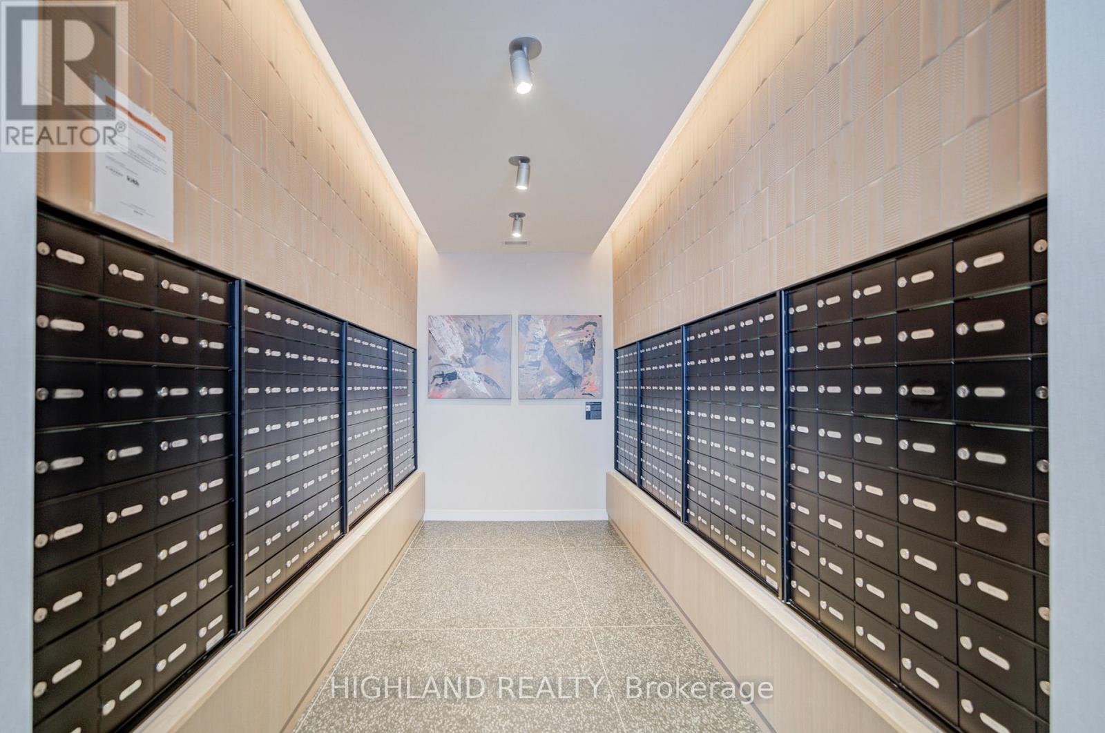 616 - 2495 Eglinton Avenue W, Mississauga, Ontario  L5M 2T2 - Photo 37 - W12950390