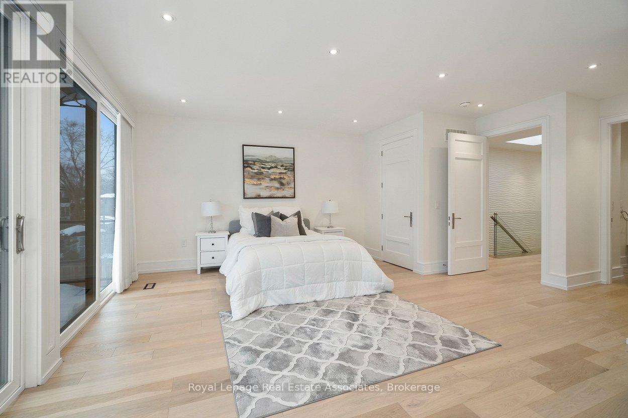 63 Troy Street, Mississauga, Ontario  L5G 1S6 - Photo 24 - W12950394