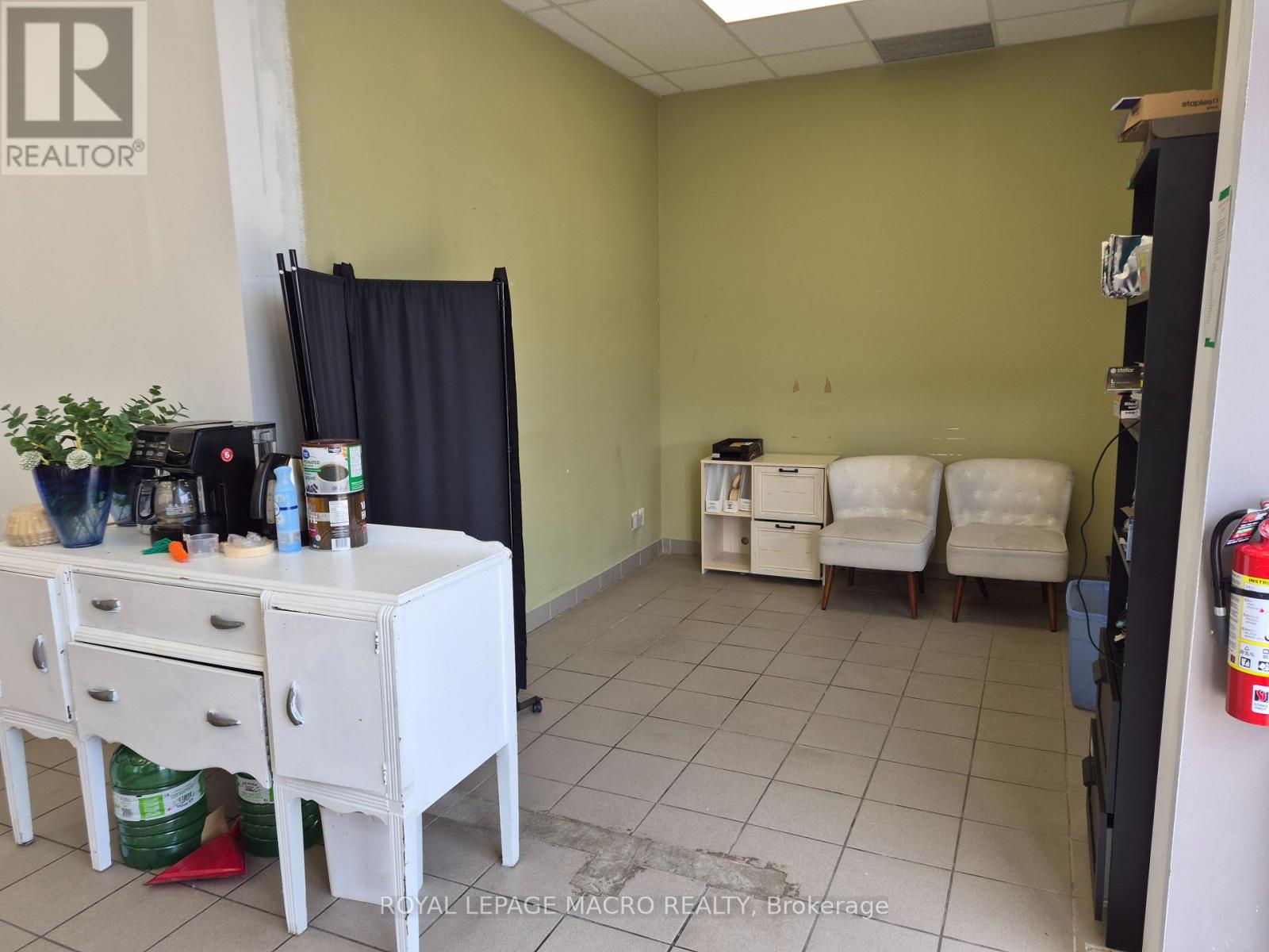 5 - 2195 Wyecroft Road, Oakville, Ontario  L6L 5L7 - Photo 4 - W12950412