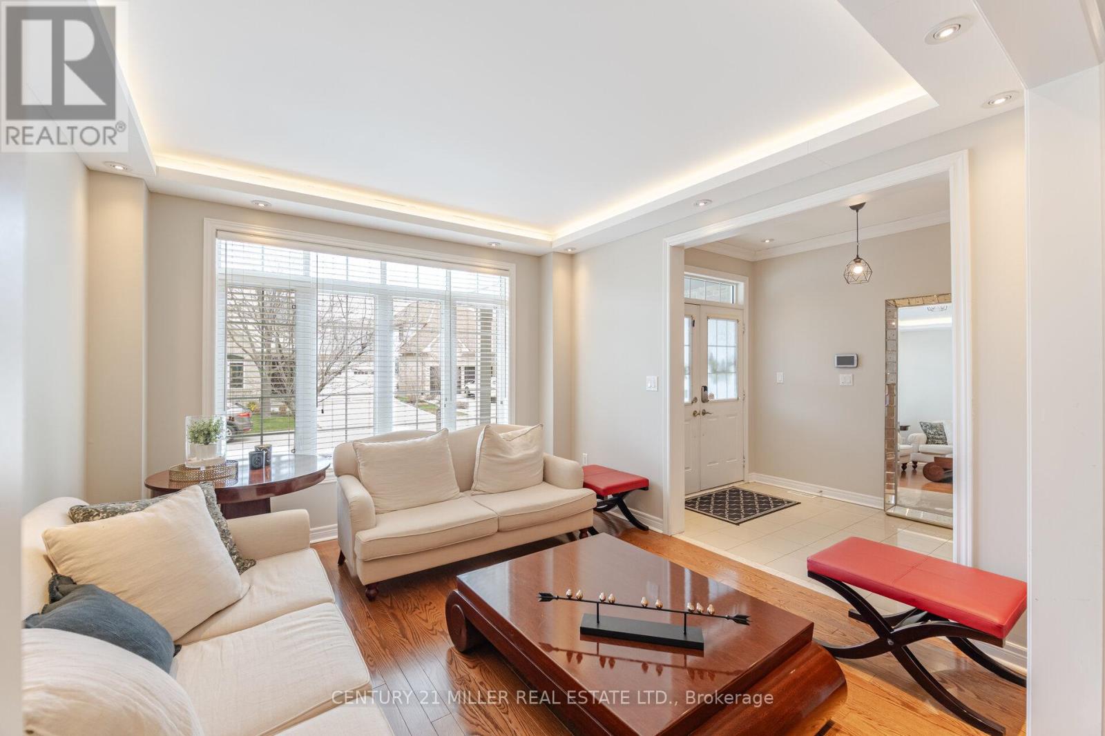 2098 Wildfel Way, Oakville, Ontario  L6M 0E2 - Photo 3 - W12950454