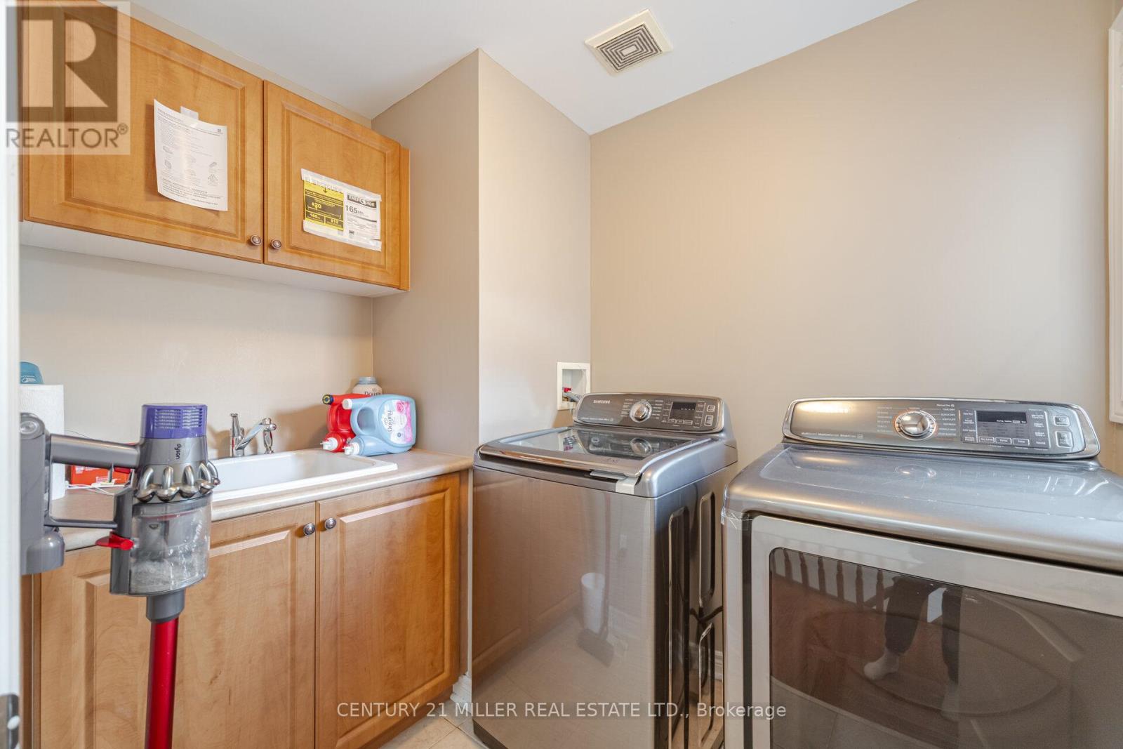 2098 Wildfel Way, Oakville, Ontario  L6M 0E2 - Photo 39 - W12950454