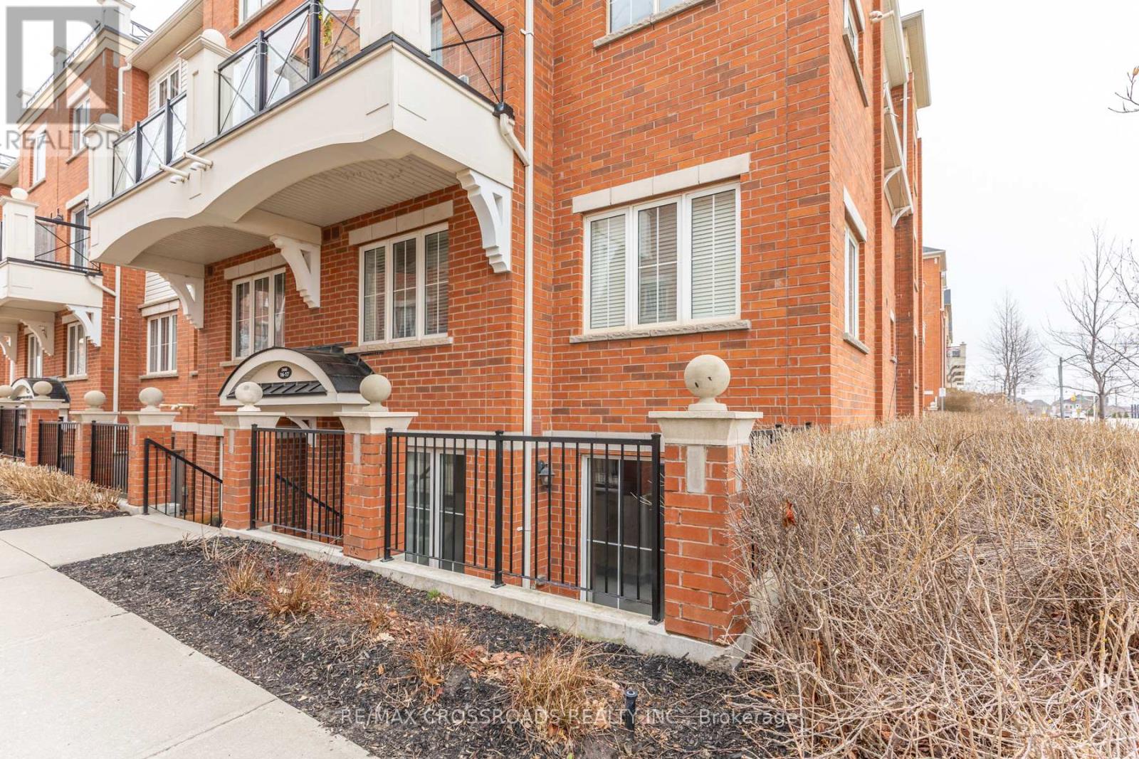 16 - 2460 Post Road, Oakville, Ontario  L6H 0J2 - Photo 2 - W12950460