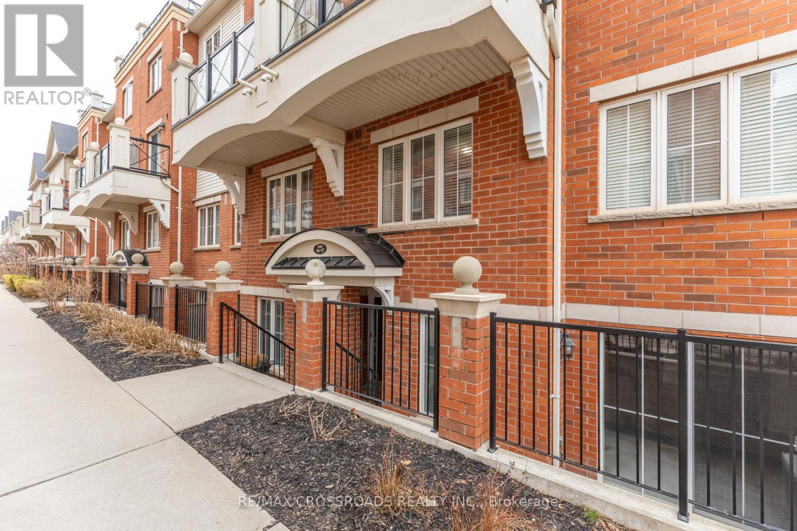 16 - 2460 Post Road, Oakville, Ontario  L6H 0J2 - Photo 3 - W12950460