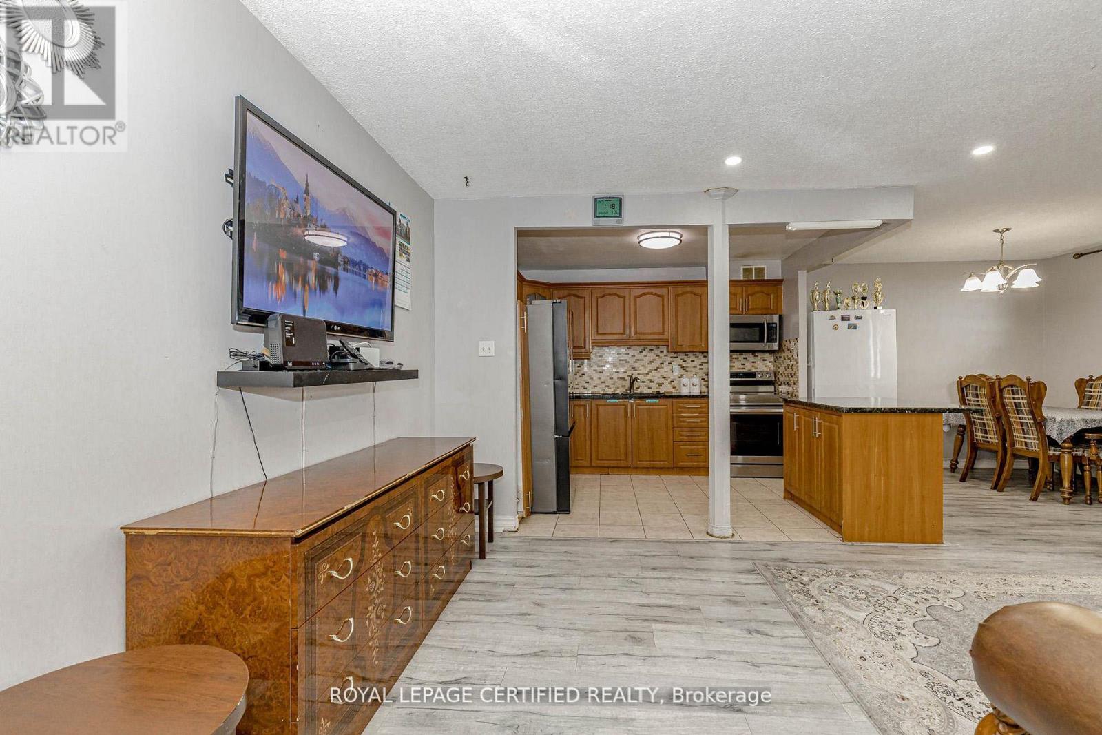 502 - 3577 Derry Road E, Mississauga, Ontario  L4T 1B3 - Photo 13 - W12950462