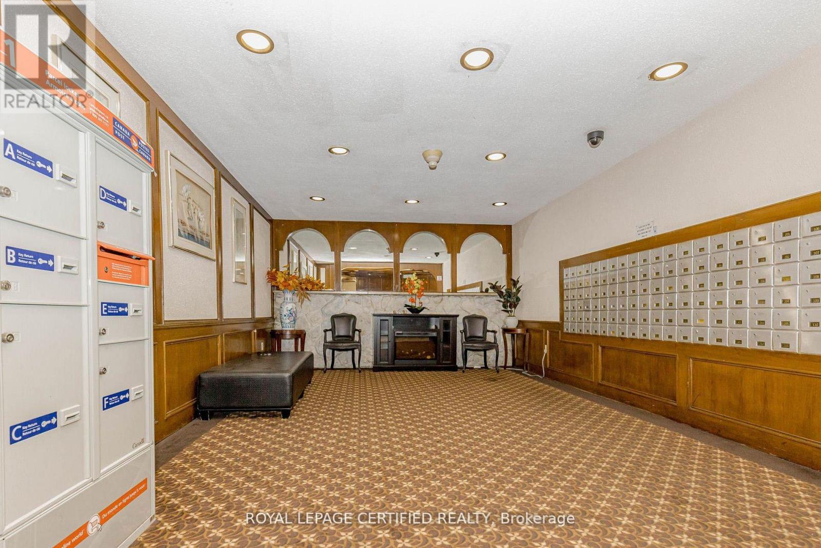 502 - 3577 Derry Road E, Mississauga, Ontario  L4T 1B3 - Photo 3 - W12950462