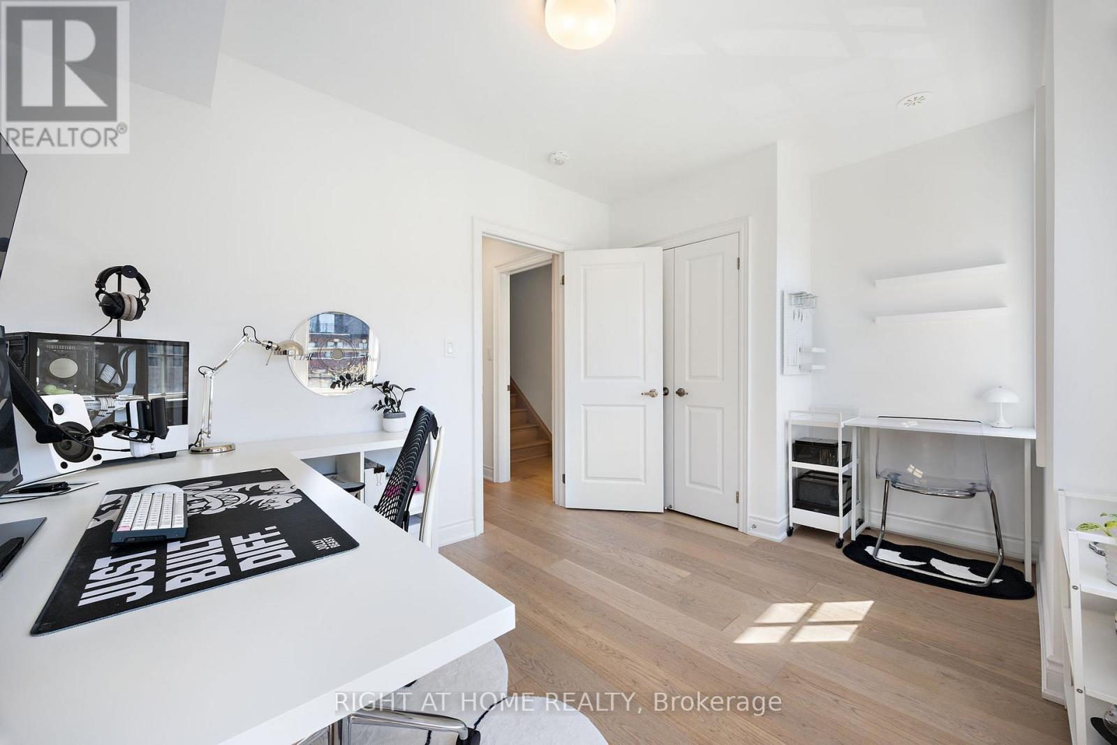 21 - 10 Lunar Crescent, Mississauga, Ontario  L5M 2P6 - Photo 16 - W12950528