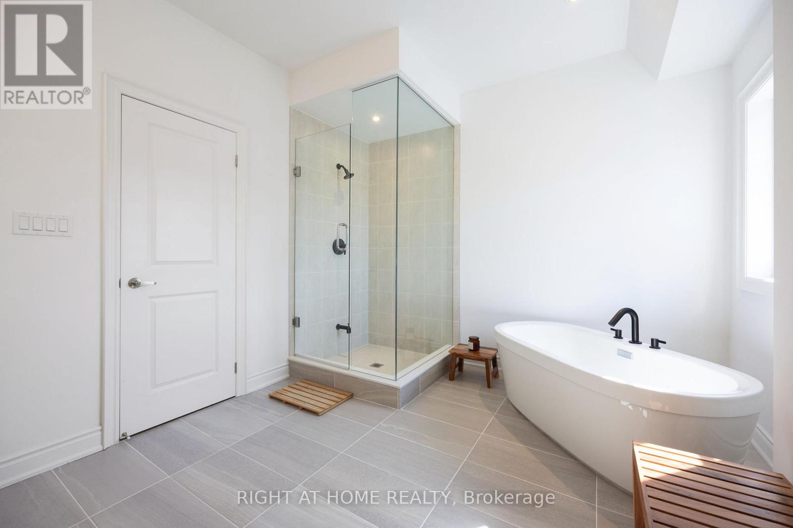 21 - 10 Lunar Crescent, Mississauga, Ontario  L5M 2P6 - Photo 21 - W12950528