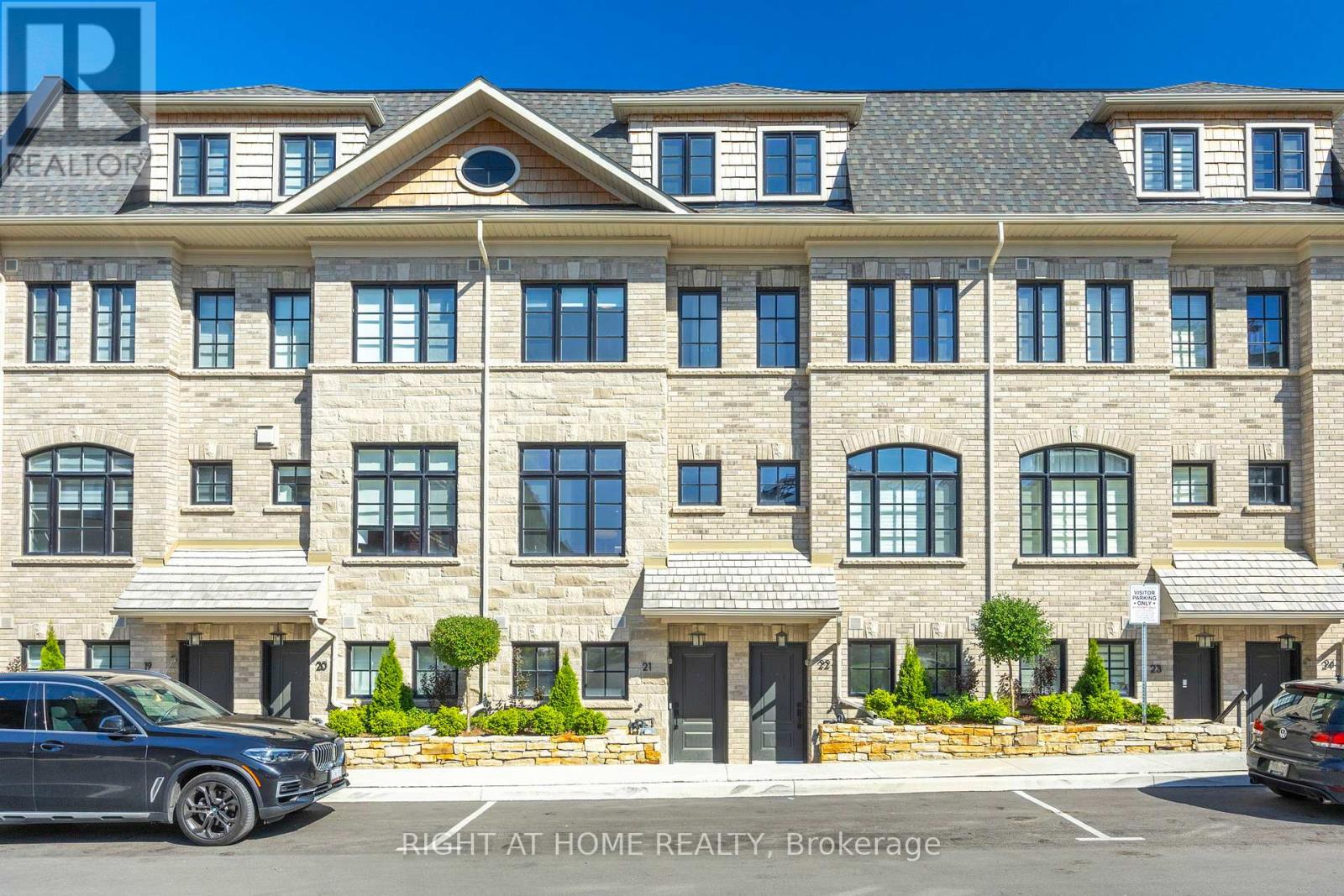 21 - 10 Lunar Crescent, Mississauga, Ontario  L5M 2P6 - Photo 27 - W12950528